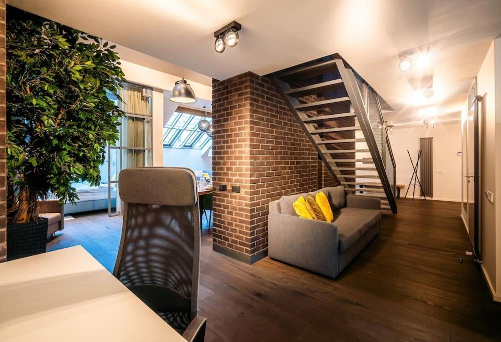 5br+2bath Old Town Loft Luxe Brickhouse, A/c * Praga